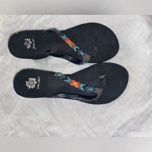 10/$25 Yellow box sandals women size 8.5 wedge